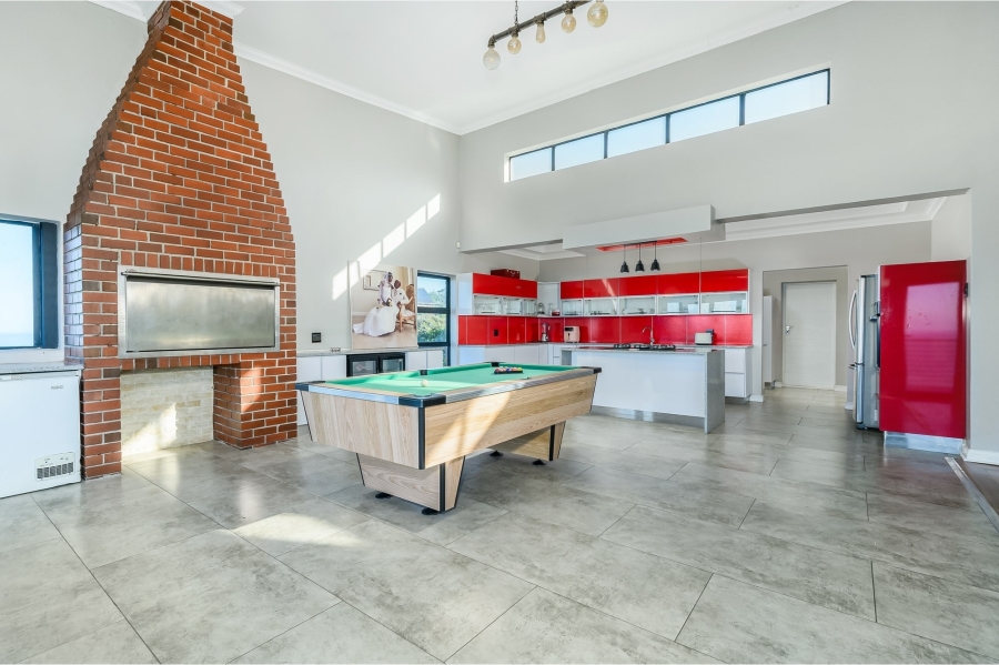 4 Bedroom Property for Sale in Blue Horizon Bay Eastern Cape